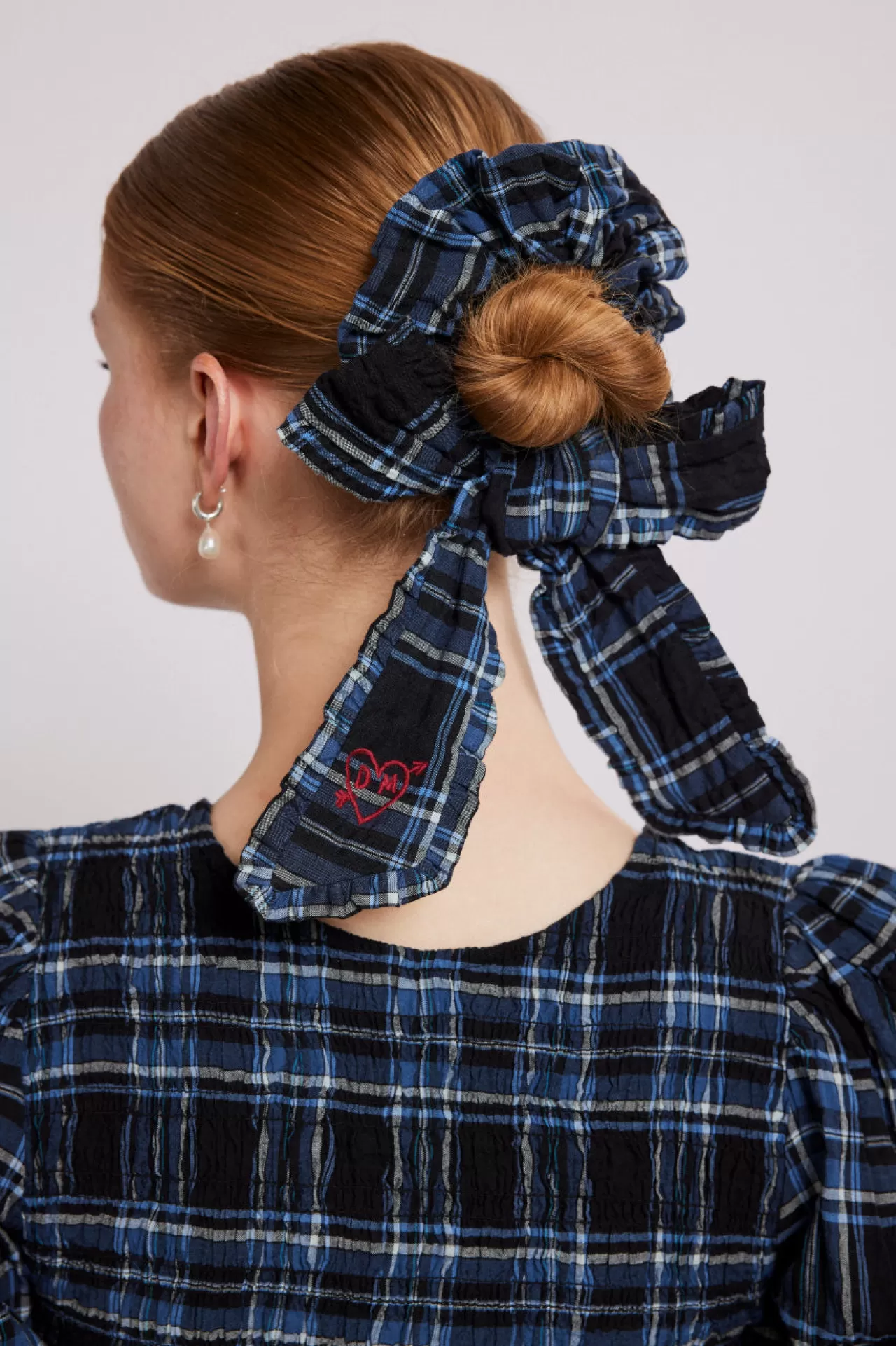 Outlet Damson Madder bow check scrunchie navy