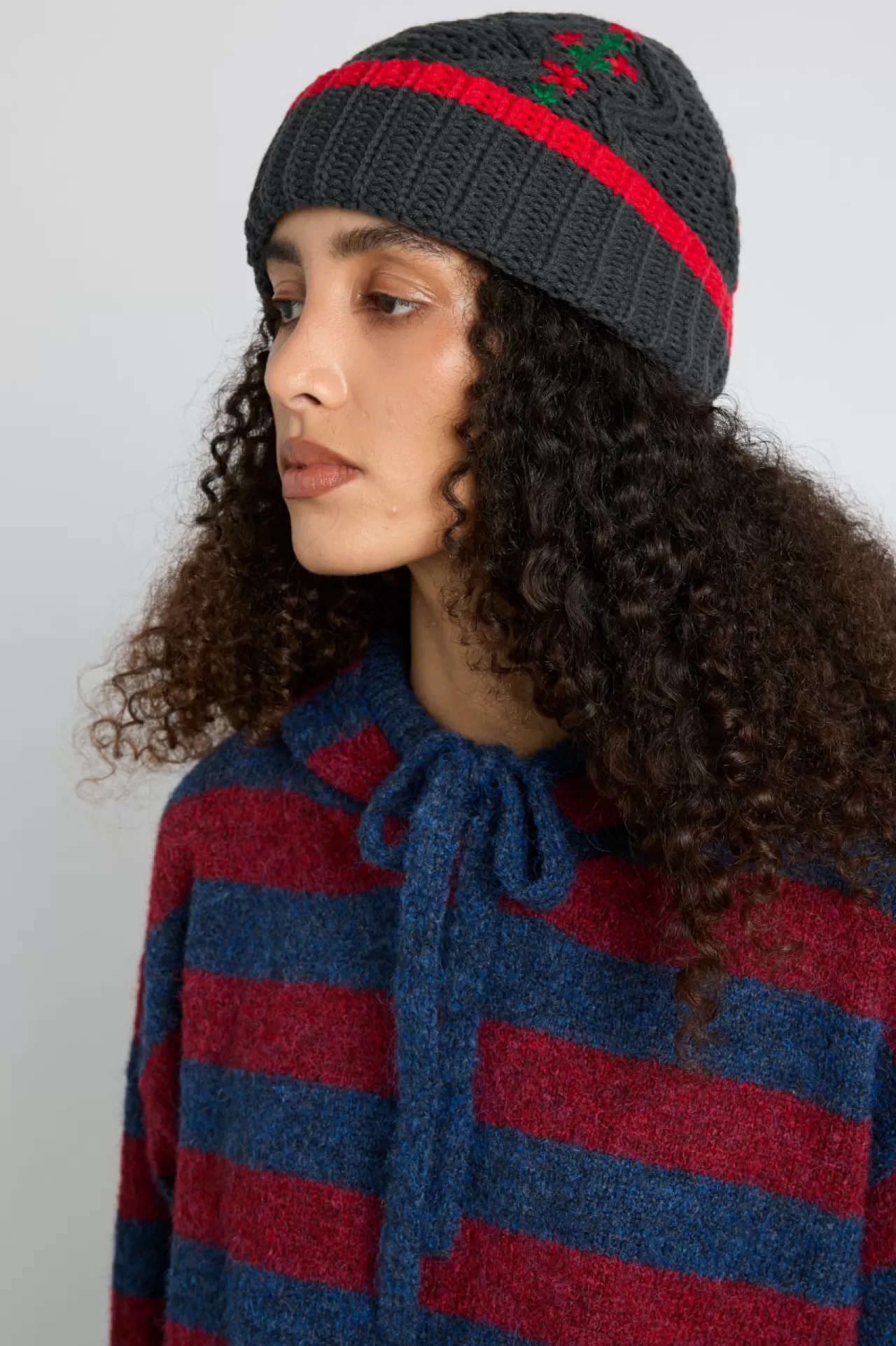Online Damson Madder cable knit grandpa beanie charcoal
