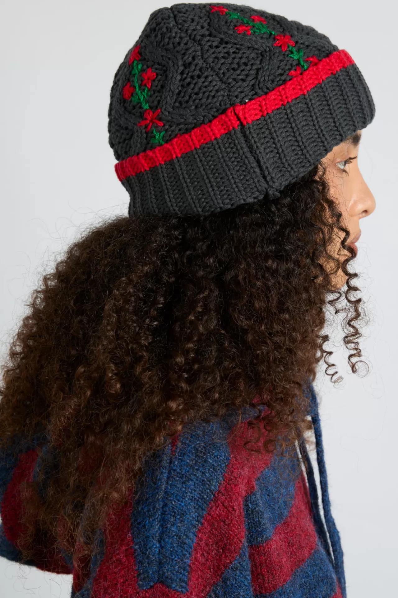 Online Damson Madder cable knit grandpa beanie charcoal