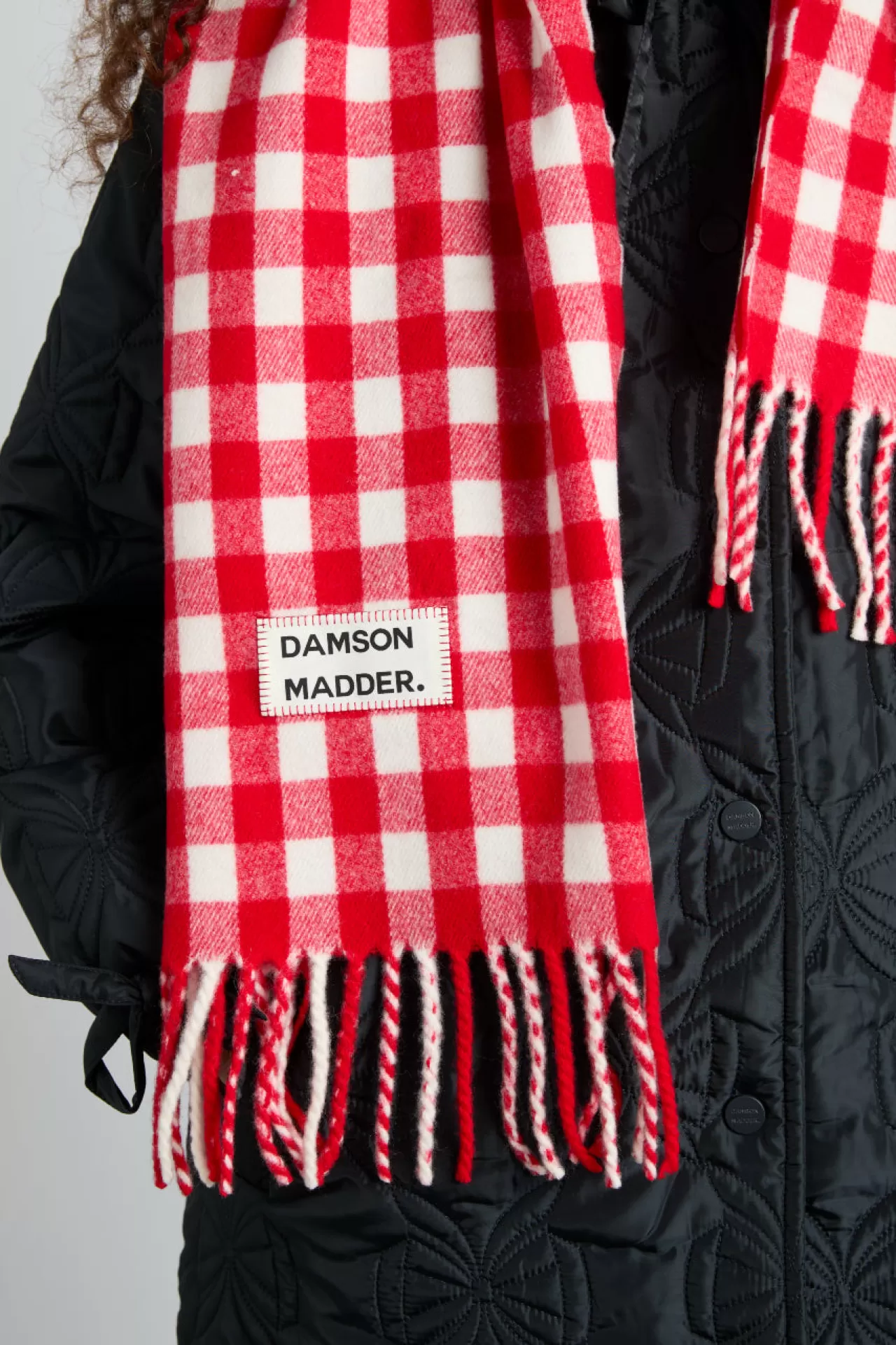 Store Damson Madder gingham scarf in responsible wool - red