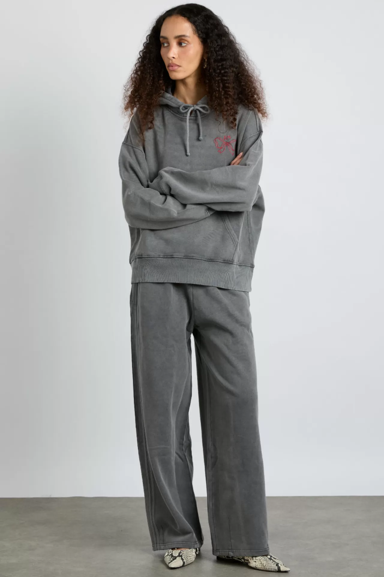 Hot Damson Madder rafe jogger - wash grey